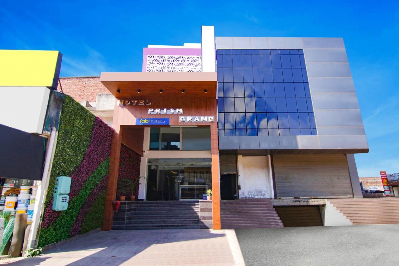 Fabhotel Prism Grand Zirakpur エクステリア 写真