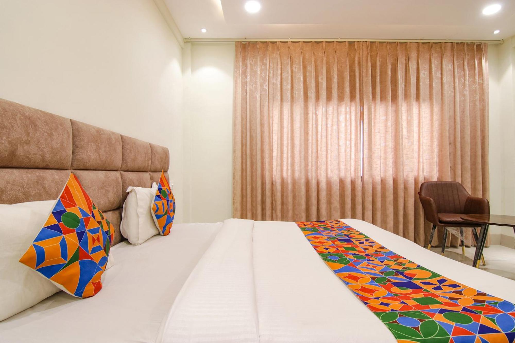 Fabhotel Prism Grand Zirakpur エクステリア 写真