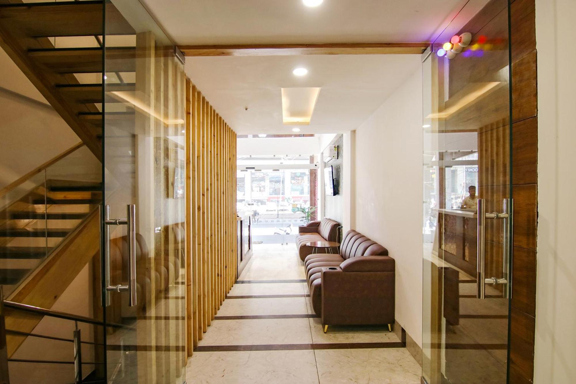 Fabhotel Prism Grand Zirakpur エクステリア 写真