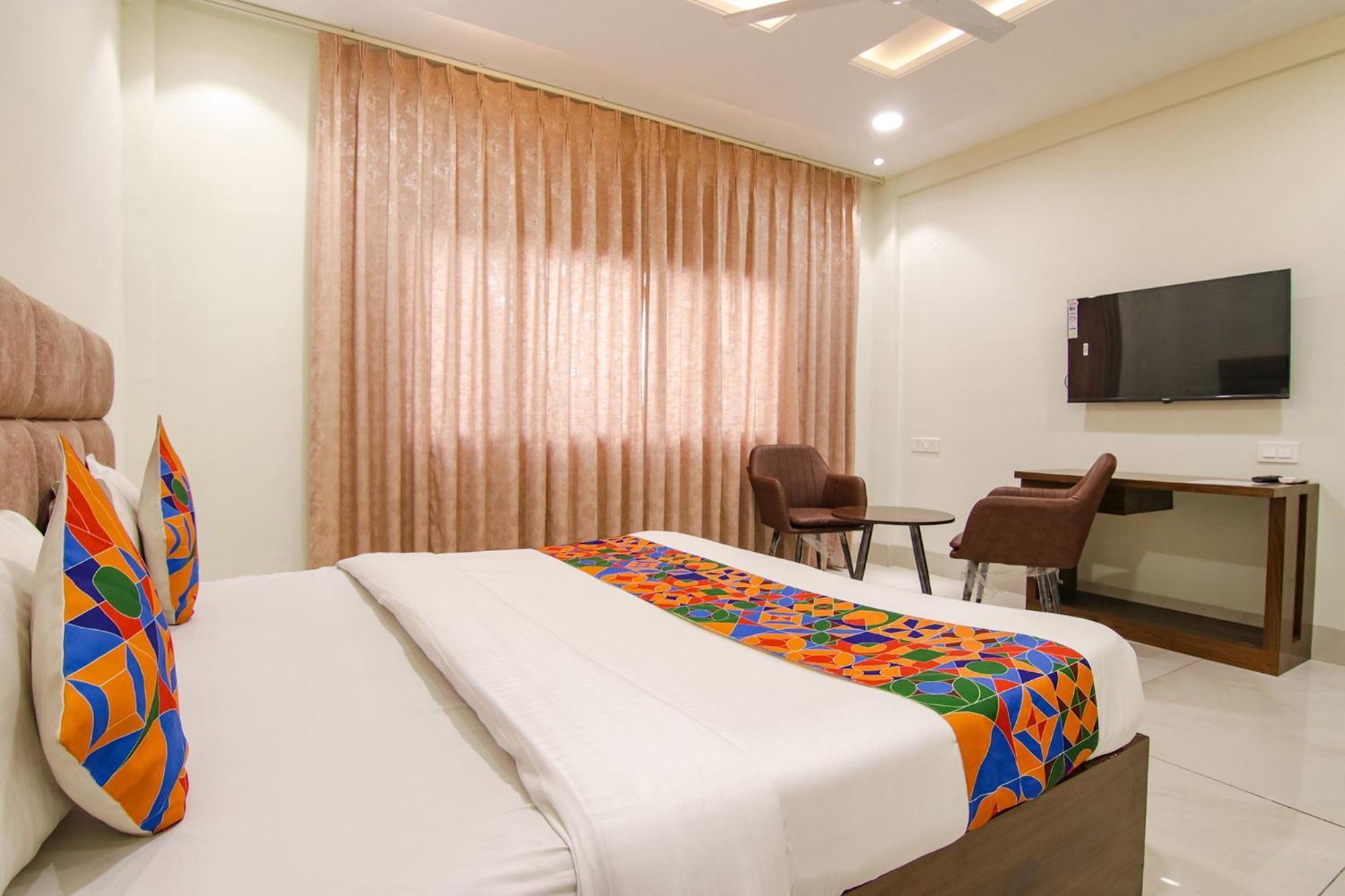 Fabhotel Prism Grand Zirakpur エクステリア 写真