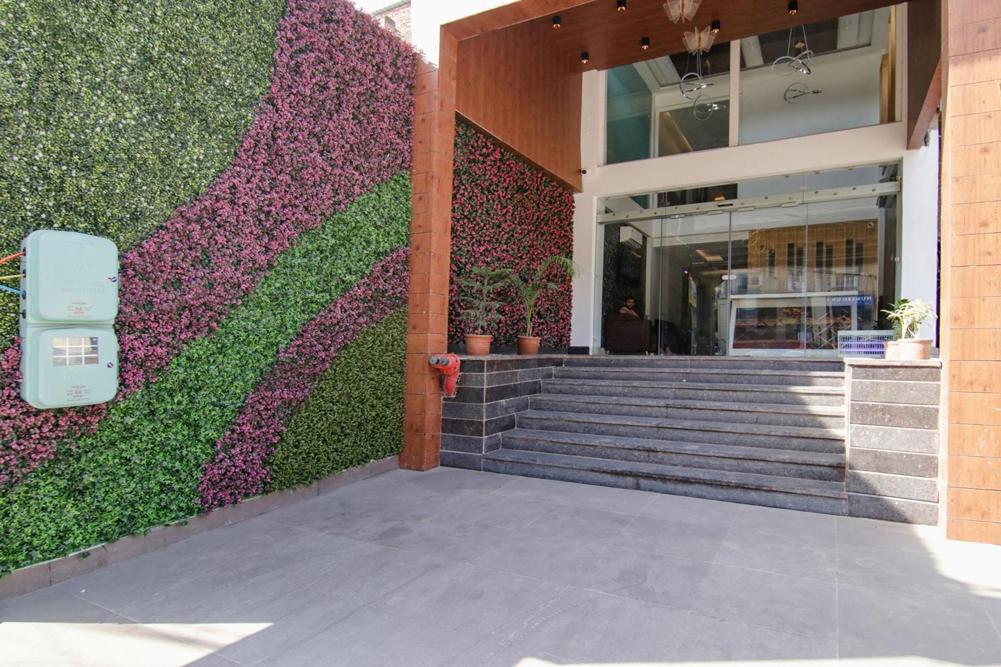 Fabhotel Prism Grand Zirakpur エクステリア 写真