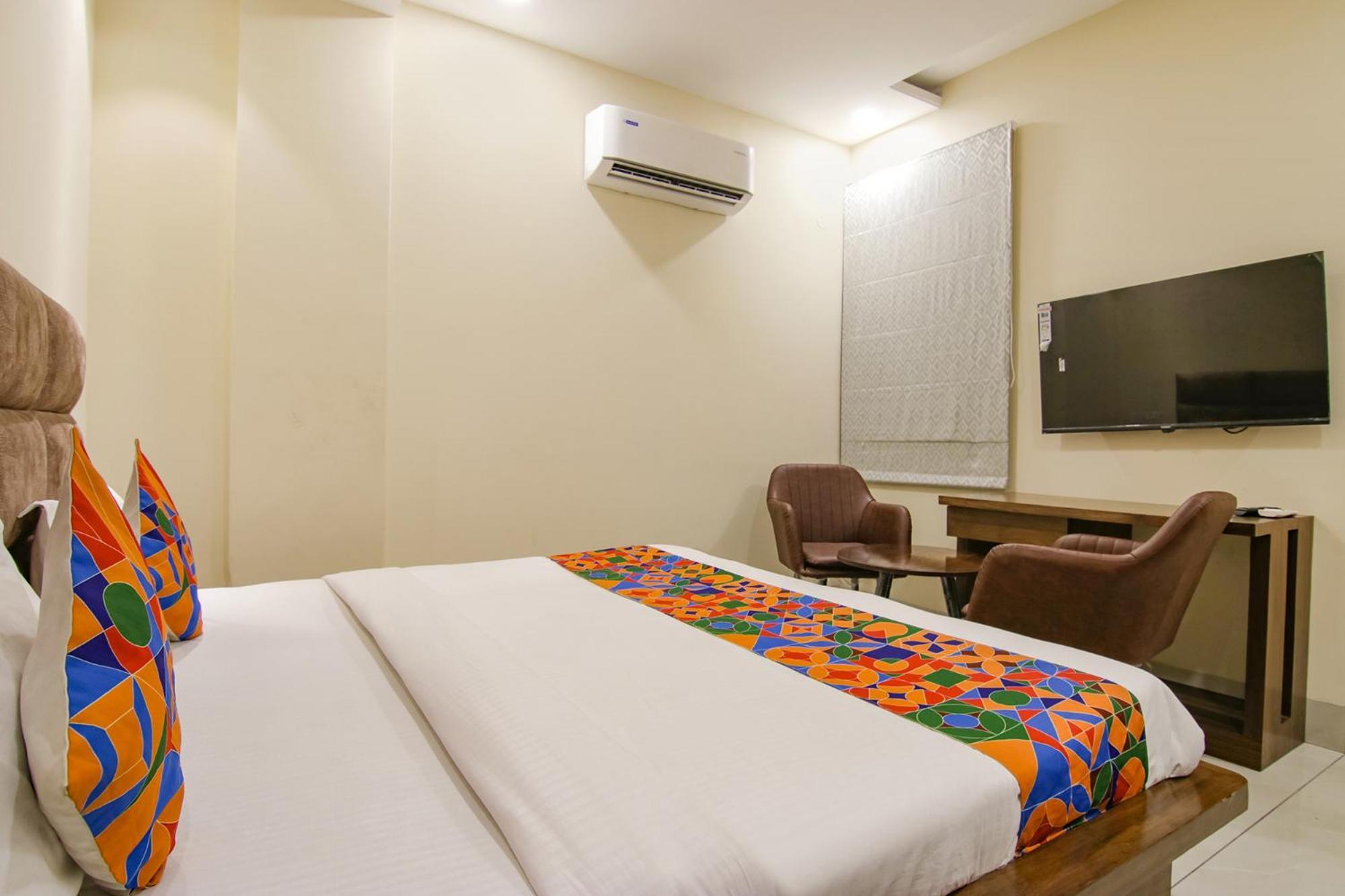 Fabhotel Prism Grand Zirakpur エクステリア 写真