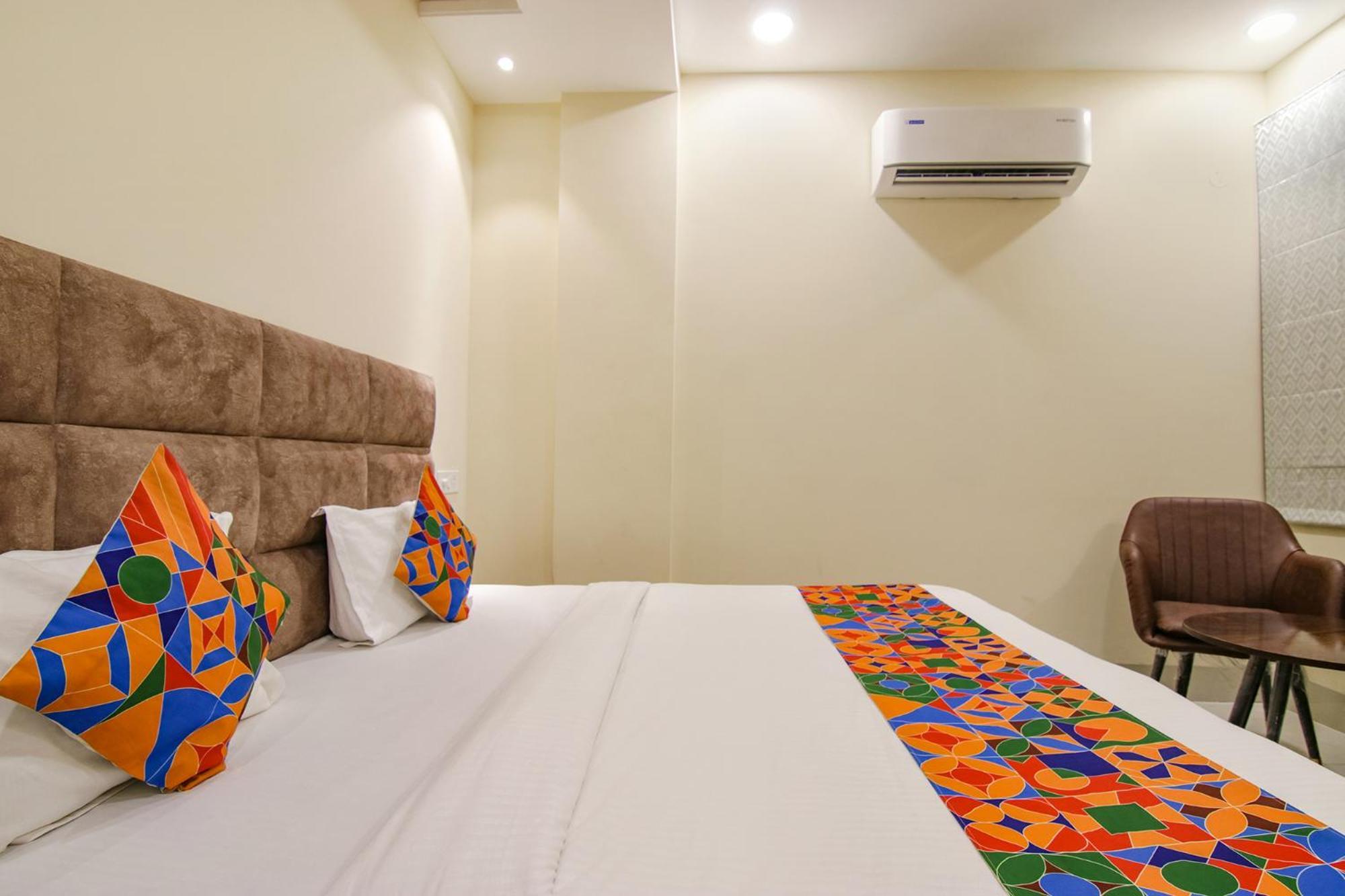 Fabhotel Prism Grand Zirakpur エクステリア 写真