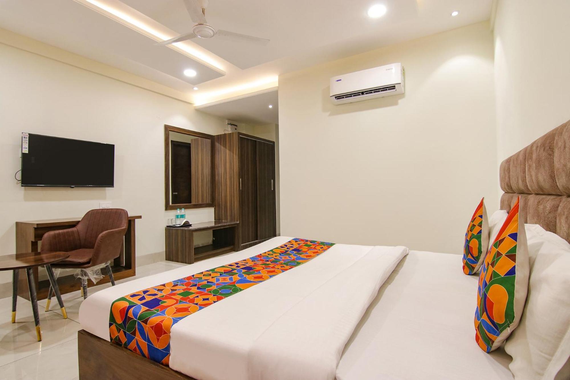 Fabhotel Prism Grand Zirakpur エクステリア 写真